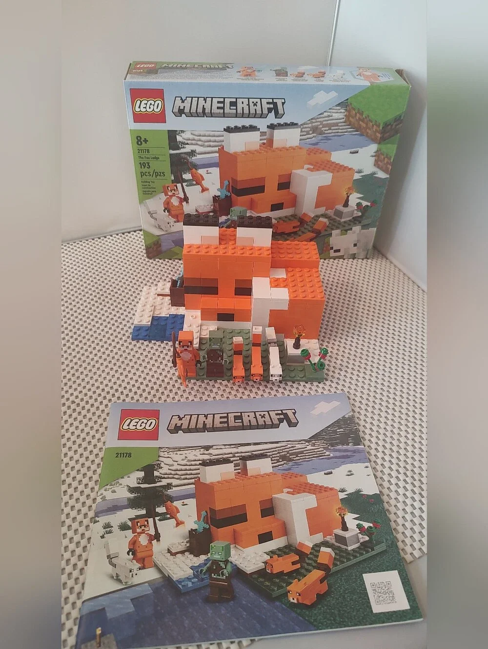 Lego 21178 The Fox Lodge Minecraft Building Toy Set 100% Complete Box & Instruct